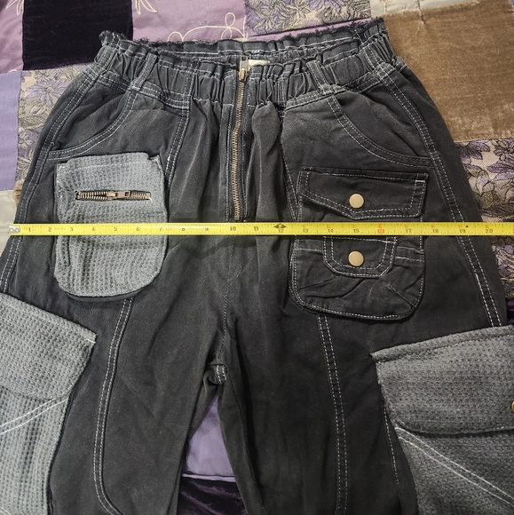 POL Twill and Thermal Knit Cargo Pants - Picture 10 of 11